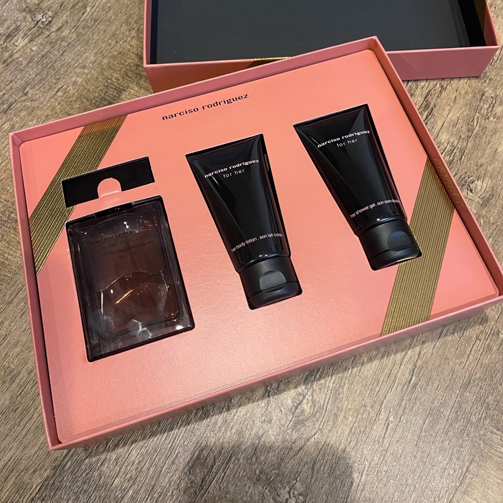 Musc Noir Rose by Narciso Rodriguez